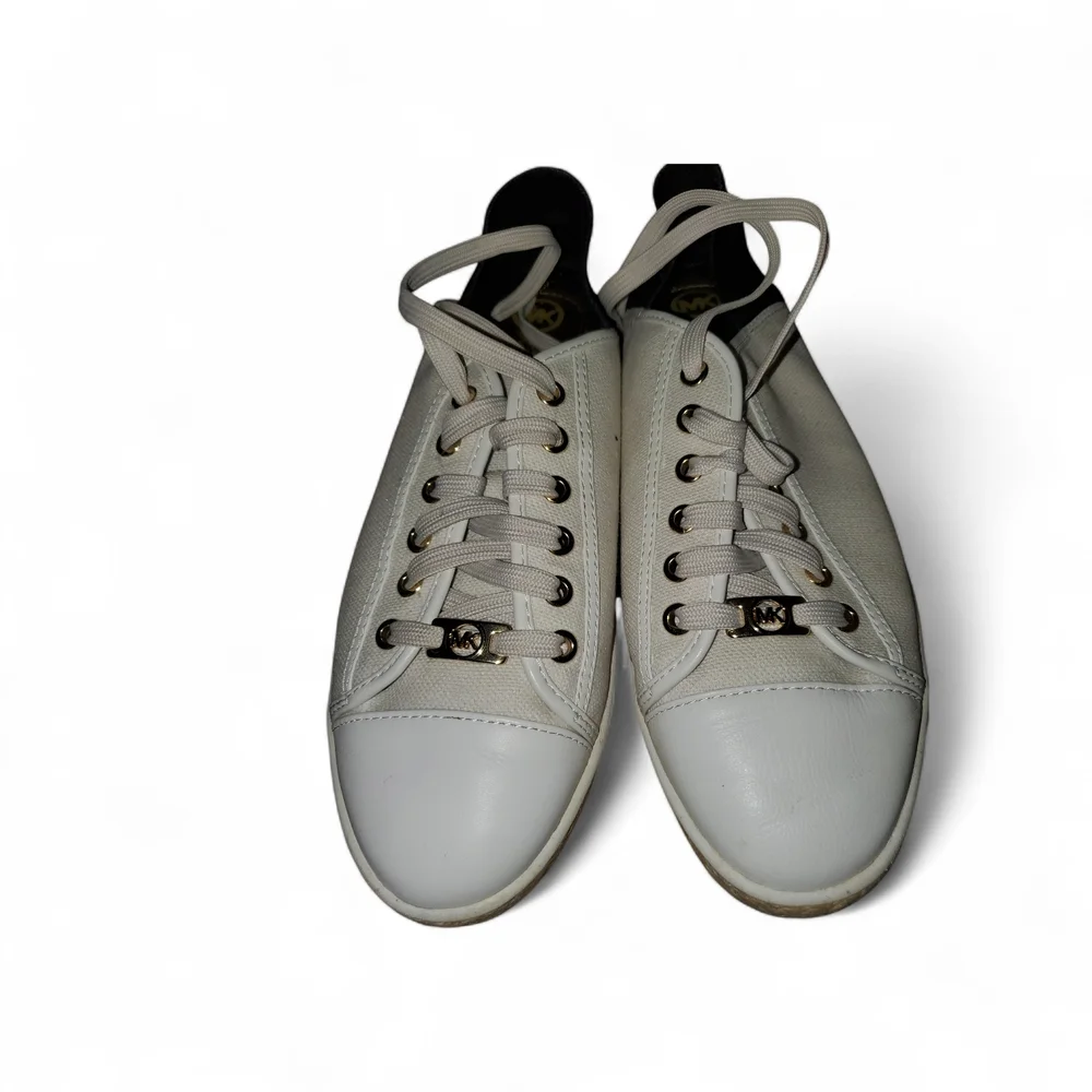 Micheal Kors Women's White and Black Espadrille Sneakers. - Picture 2 of 9